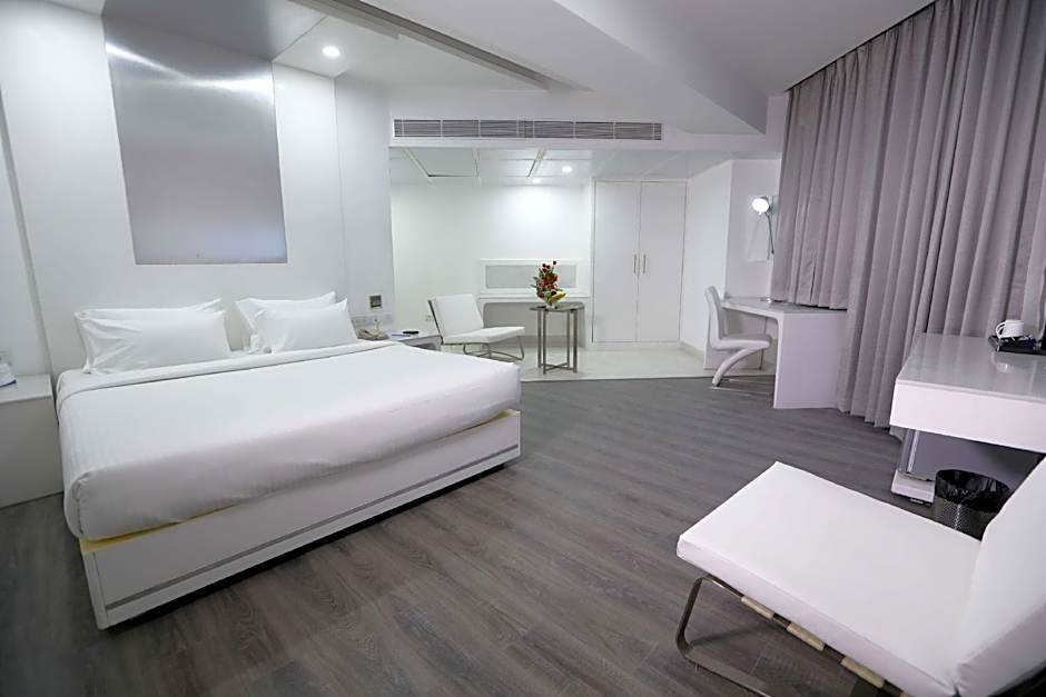 Shravanthi Sarovar Portico