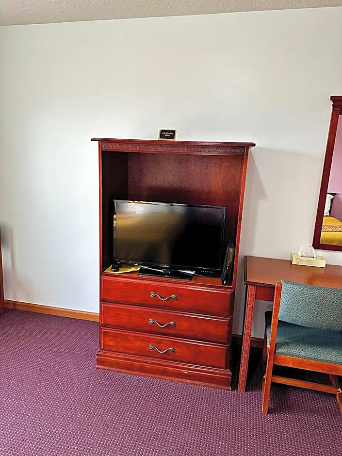 Attica Inn