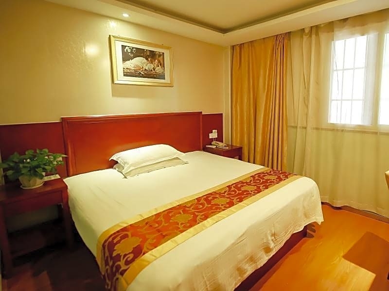 GreenTree Inn Kunshan Huaqiao Building materials Conch Hotel