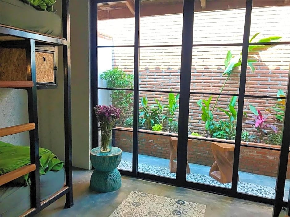 Supermoon Cozy Hostel