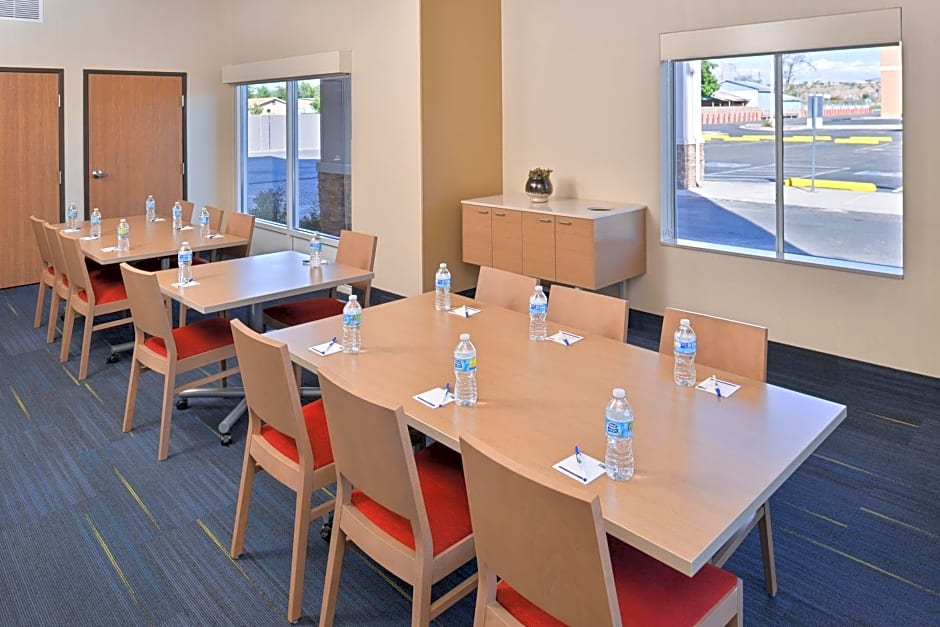 Holiday Inn Express Alburquerque N - Bernalillo