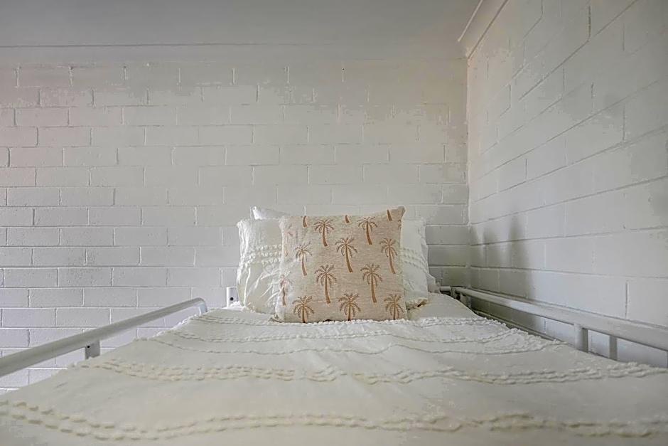 The Blue Whale - Sea View Apartment