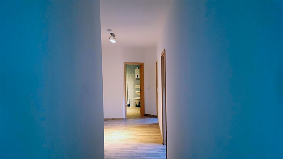 Niederdreisbacher Hütte - moderne Doppelzimmer - EINZELBETTEN -
