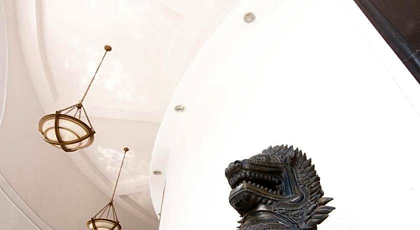 Lichia Royal Garden Hotel