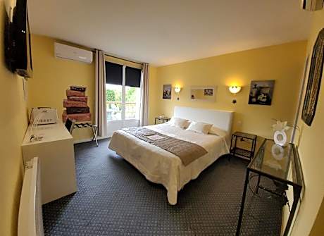 King Room with Balcony