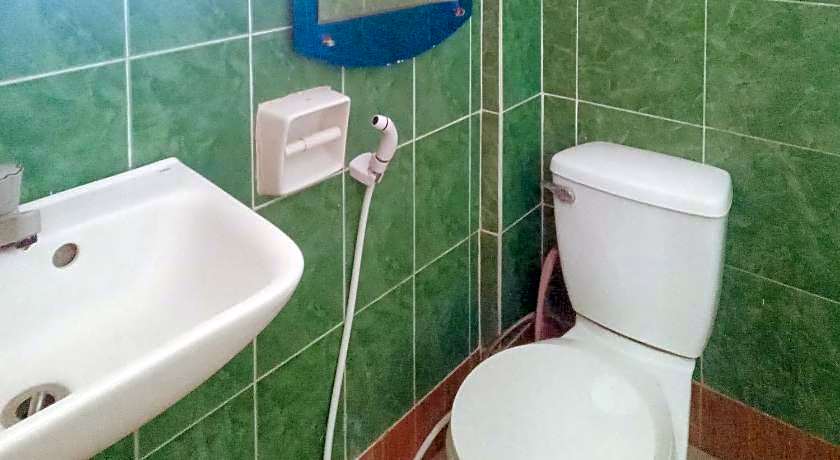 RedDoorz @ Rachael Pension House