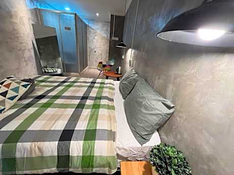 Deluxe Double Room with Shower