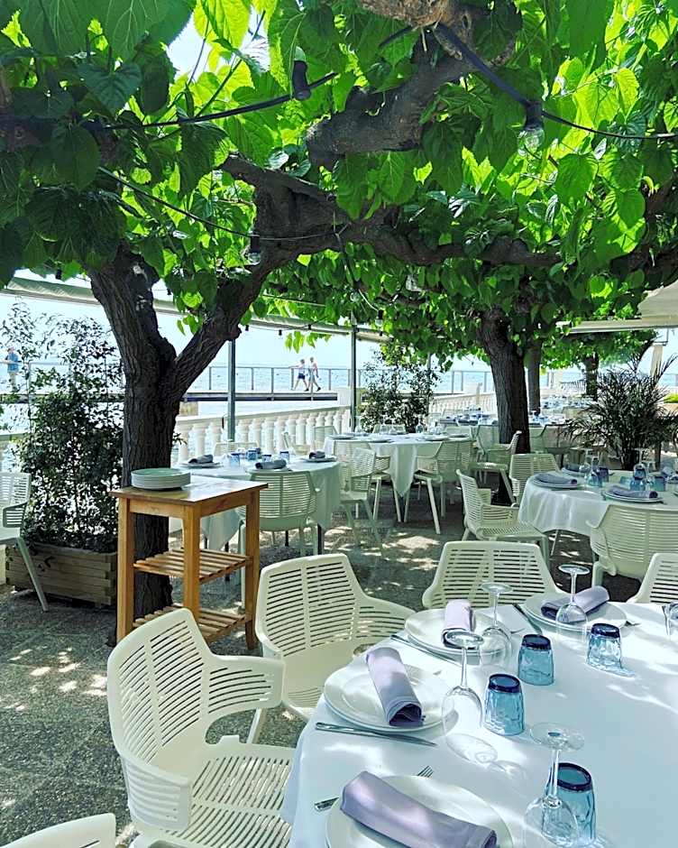 Hotel Restaurant Juanito Platja