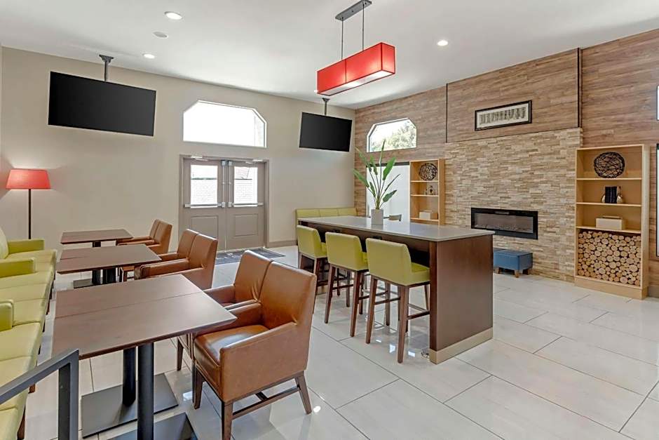 Country Inn & Suites by Radisson, Vallejo Napa Valley, CA