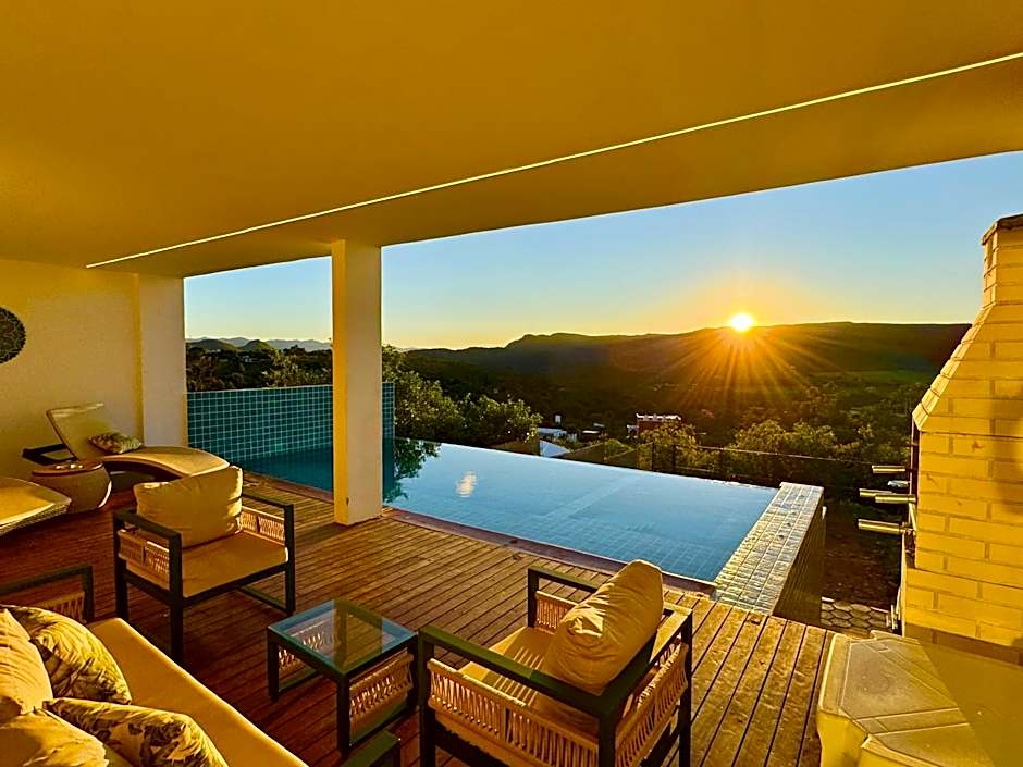 Casa Hari Veadeiros - piscina, ar condicionado e vista maravilhosa!