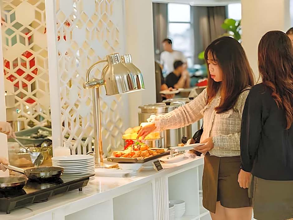 Nature Hotel - Pham Hong Thai