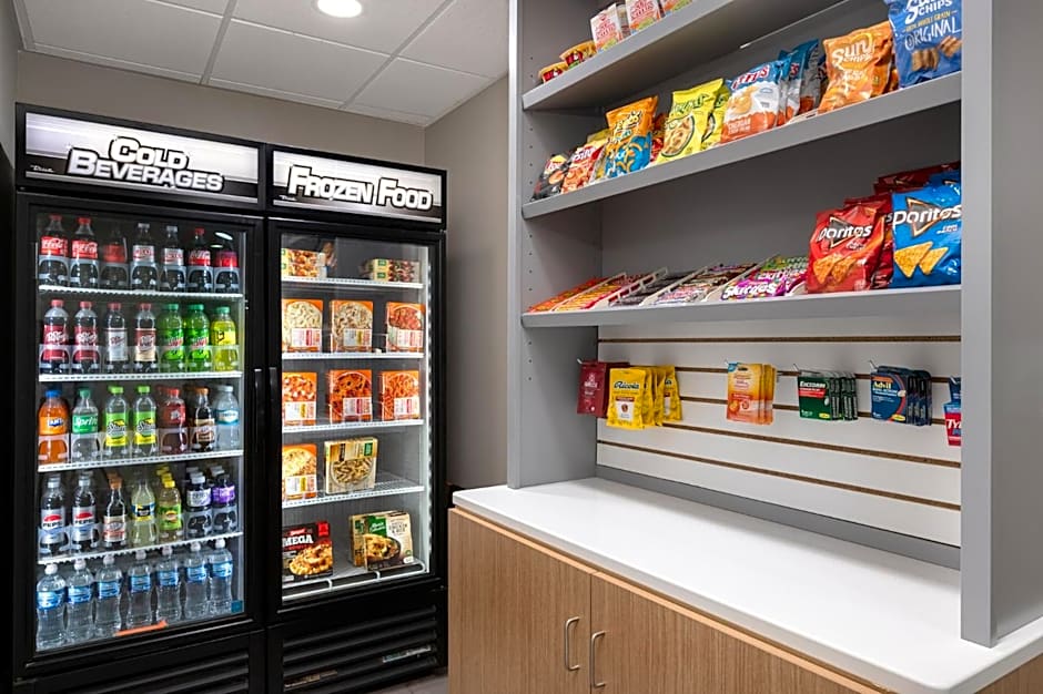 Garner Hotel Evansville East by IHG