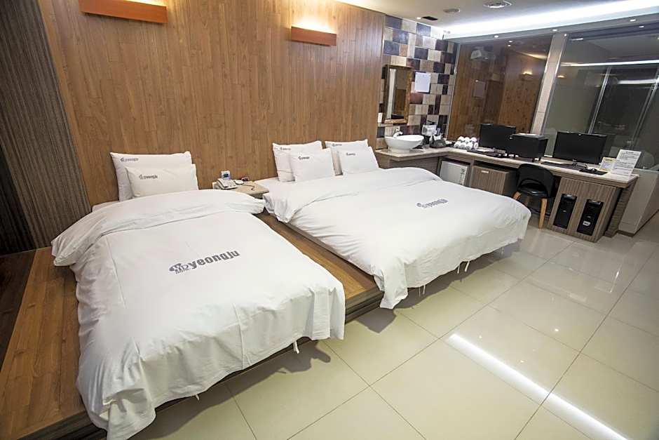 Yeongju Hotel