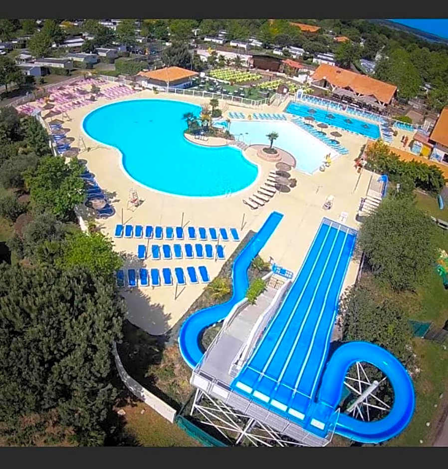 MOBIL HOME 43 dans Camping 4 Etoiles