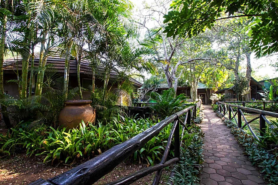 Emdoneni Lodge with Zululand Cat Conservation Project