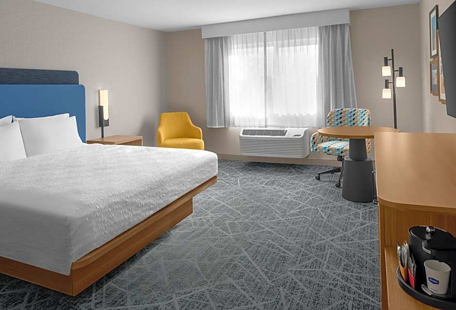 Hampton Inn by Hilton Costa Mesa Newport Beach