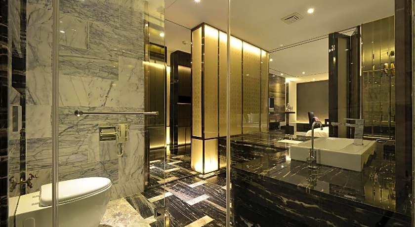 Puli Ease Hotel