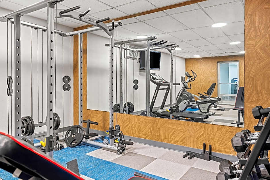 Comfort Inn & Suites