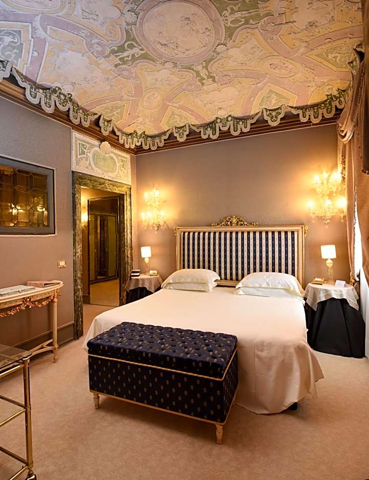 Ca' Sagredo Hotel
