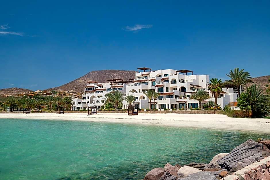 Playa de La Paz by Lumina