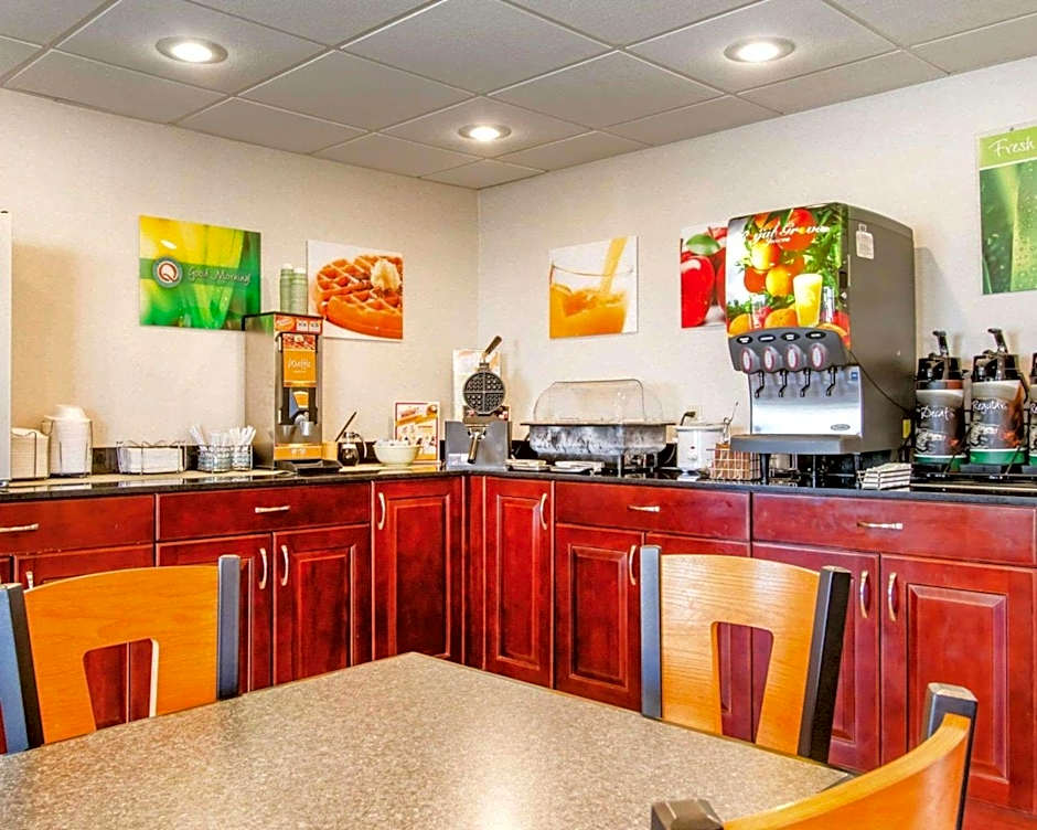 Quality Inn Dyersburg I-155