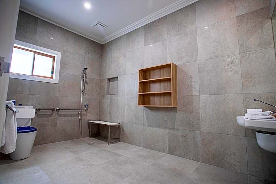 Red Waratah Accommodation