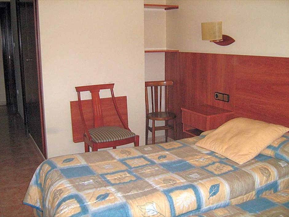 Photo 1 of 2 of Standard 2 Beds