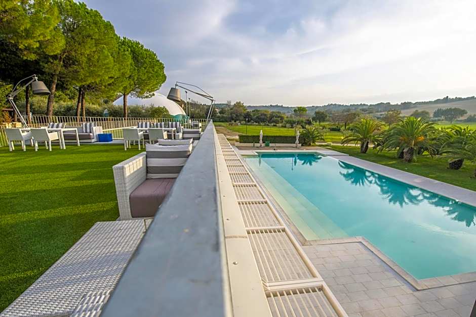 Finis Africae Hotel