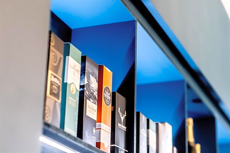 Marshall Meadows Manor House