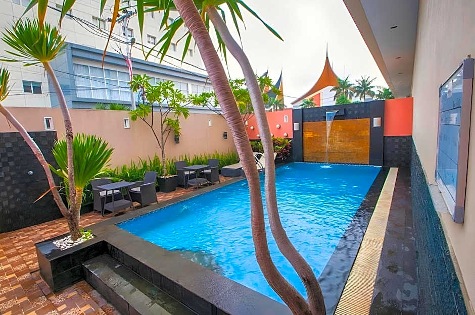 Daima Hotel Padang