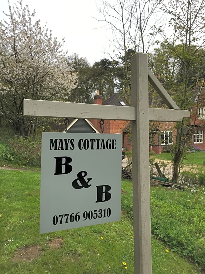 Mays Cottage Bed and Breakfast
