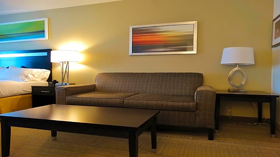 Holiday Inn Express and Suites Montgomery