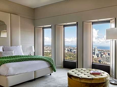 Opera Suite Residence