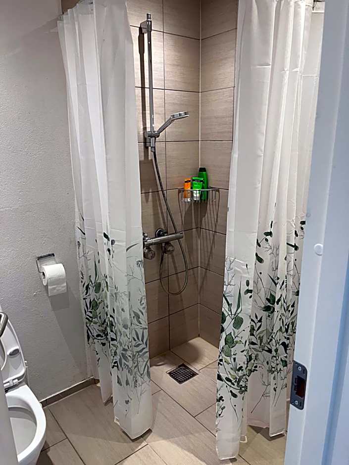 Billund mini hostel room 10 - Tæt på LEGOLAND og LEGO House