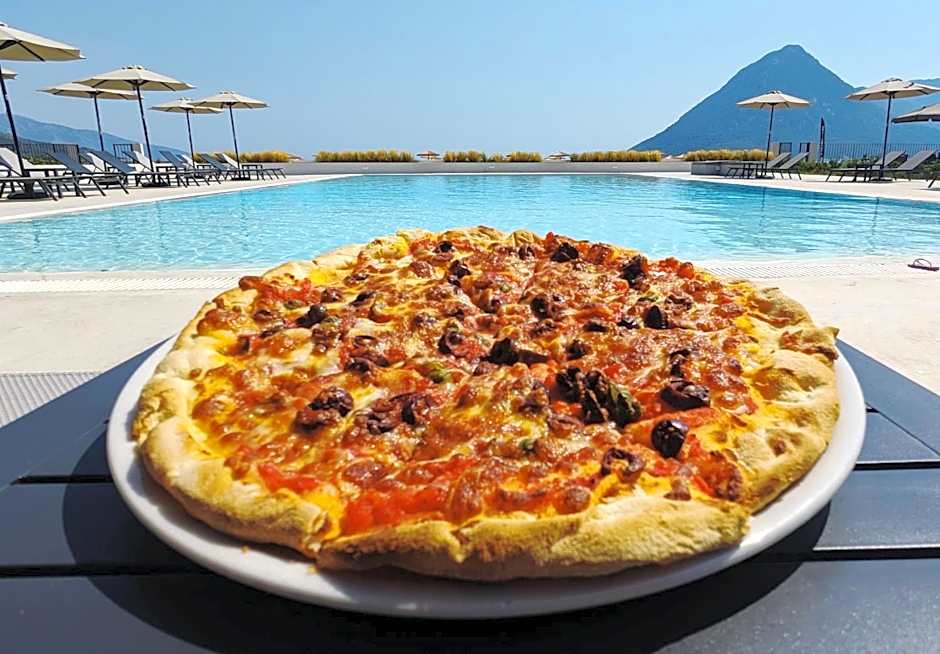 Costa Ionica · Mytikas Seaside Hotel