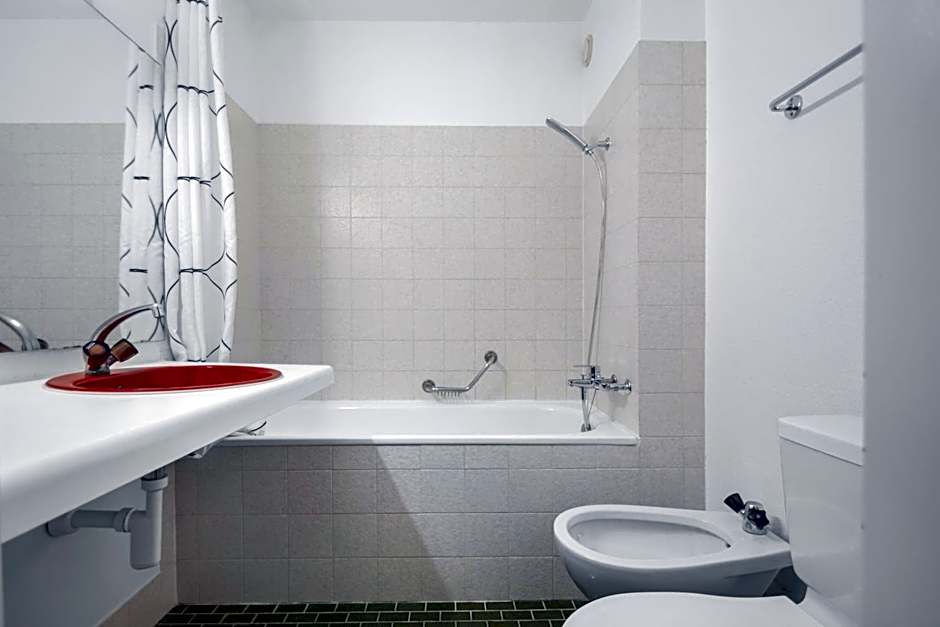 Neuchatel City Hotel