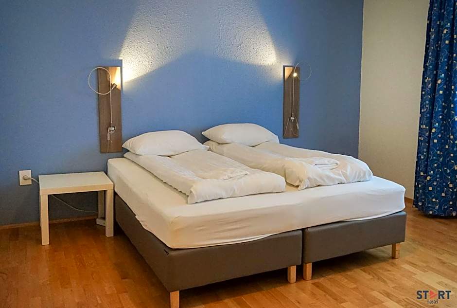 Start Keflavík Airport