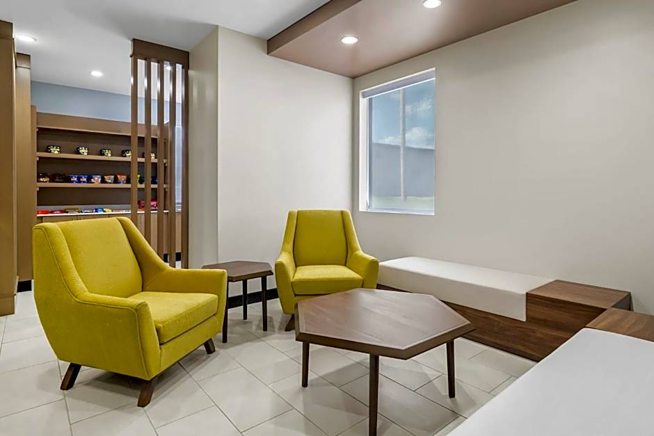 Holiday Inn Express & Suites Joplin Southeast by IHG