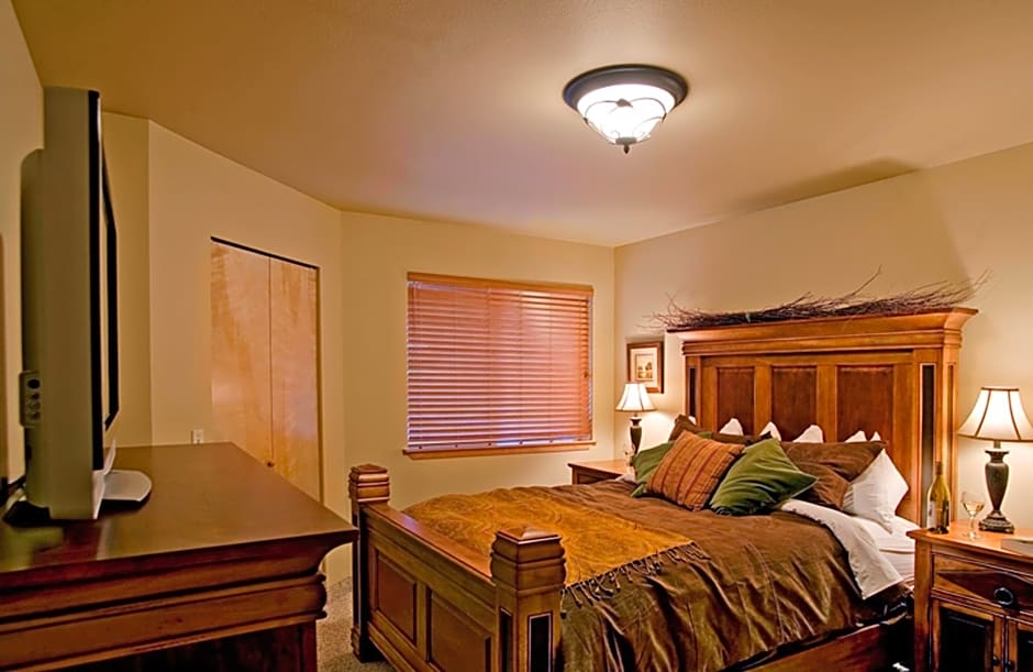 Icicle Village Resort