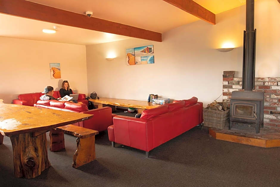 Dusky Lodge & Backpackers