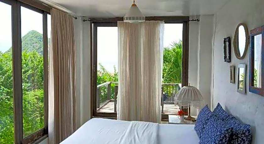 Brassiere Beach Hotel