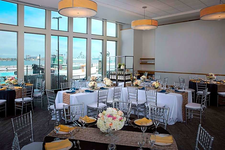 Hilton Philadelphia at Penns Landing