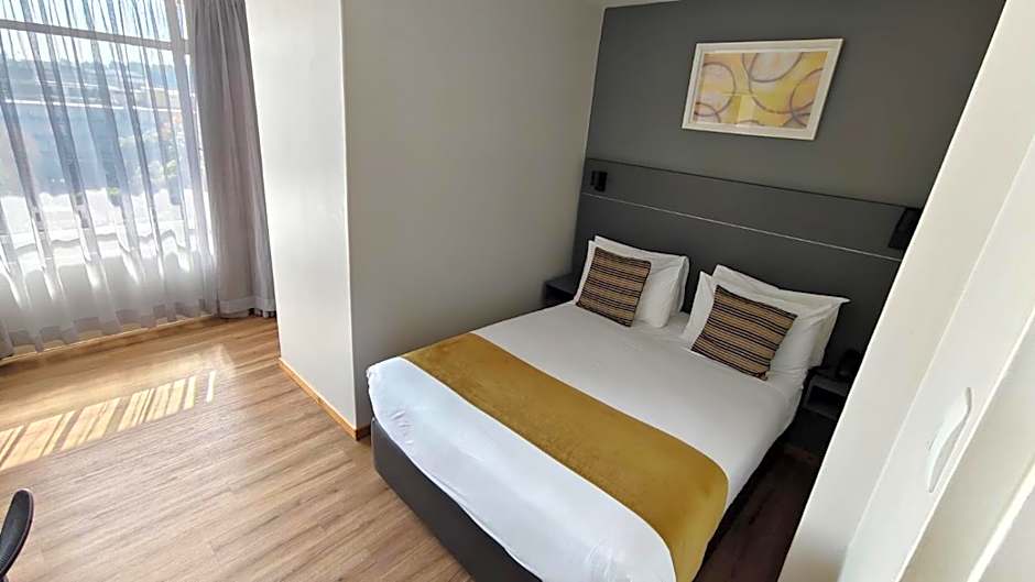 THE Pretoria Hotel