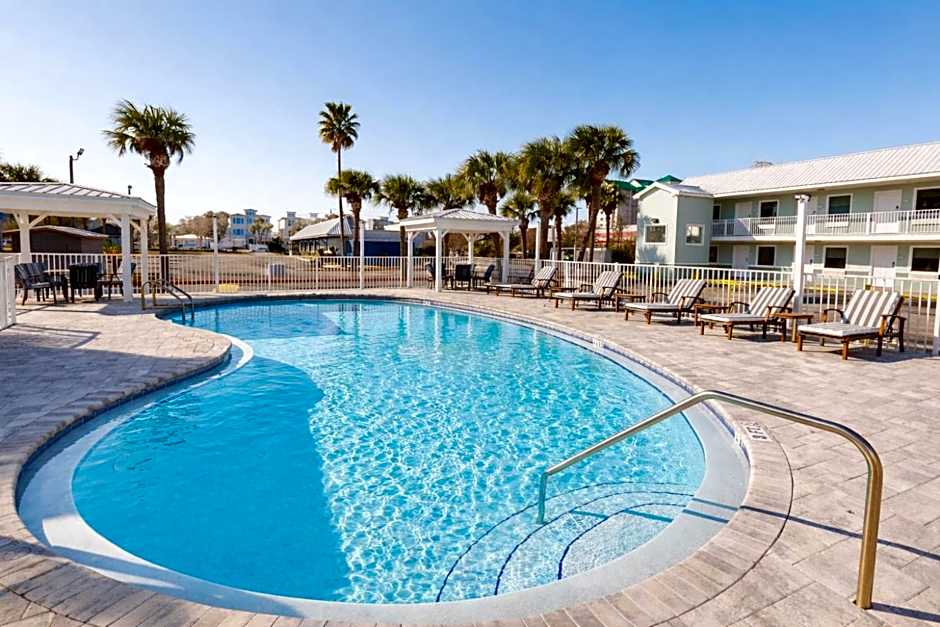 Destin Inn & Suites
