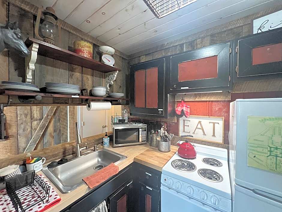 Beech Mountain Studio - Trails, Concerts & Bike Park
