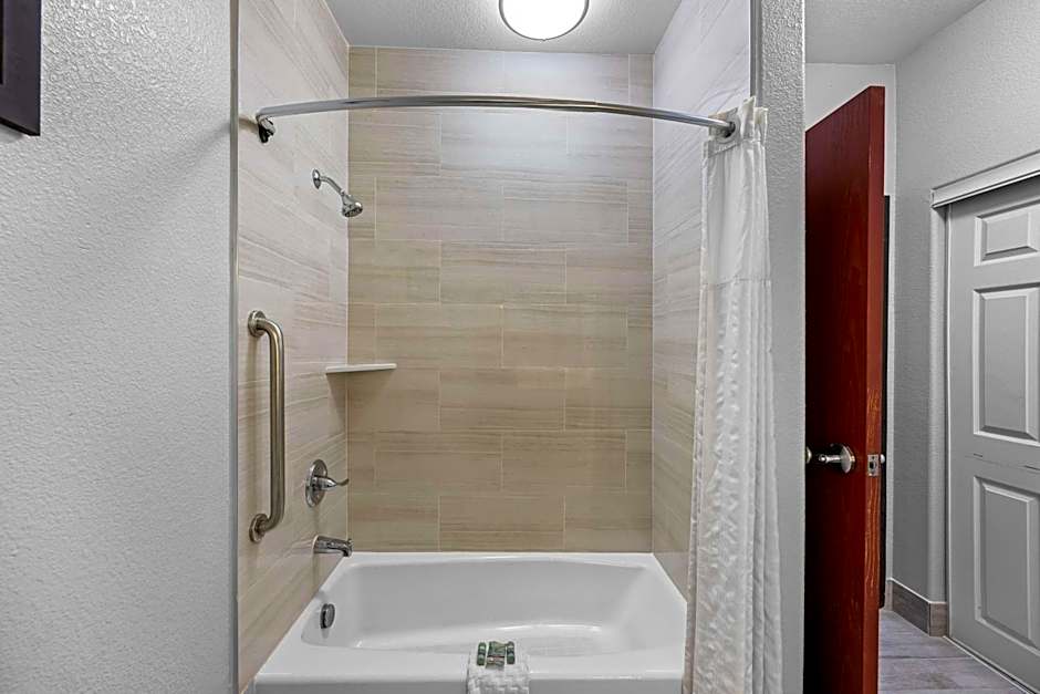 Best Western Palace Inn & Suites