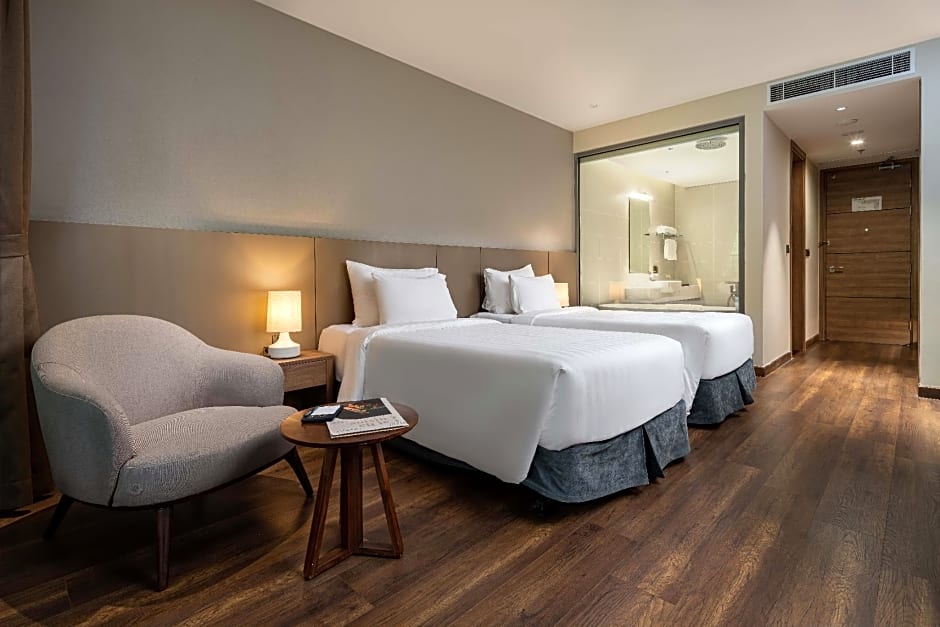 Flamingo Cat Ba Beach Resort