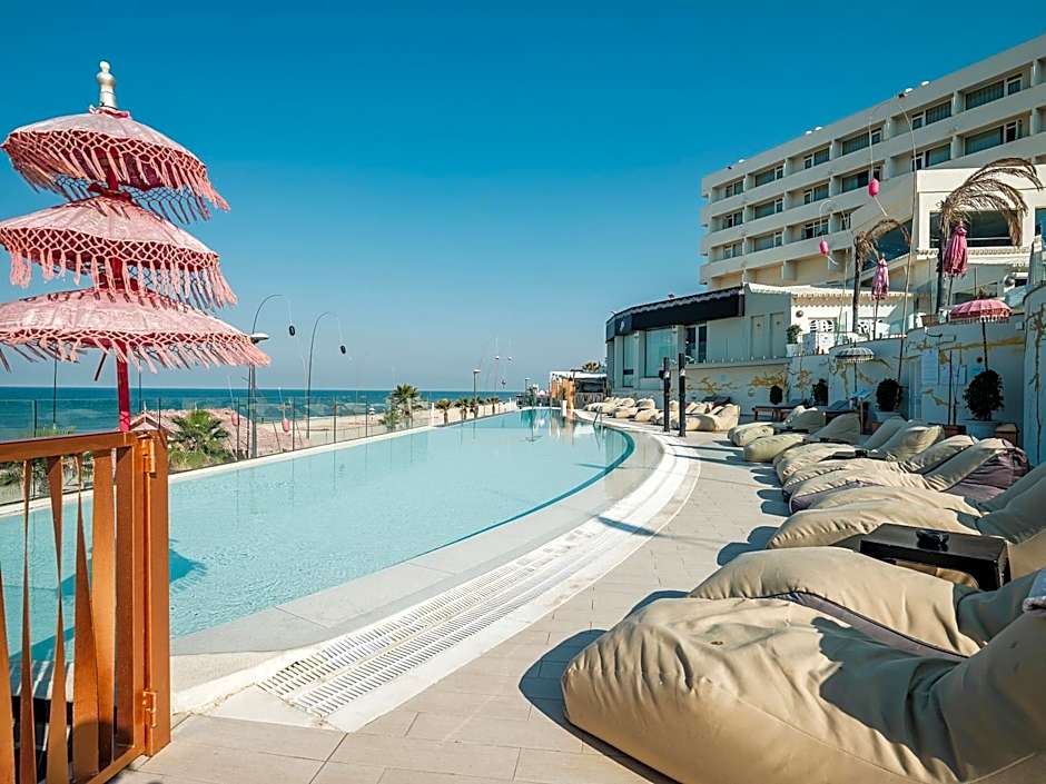 On Hotels Oceanfront Adults Designed