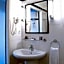 Carcavelos Beach Hotel