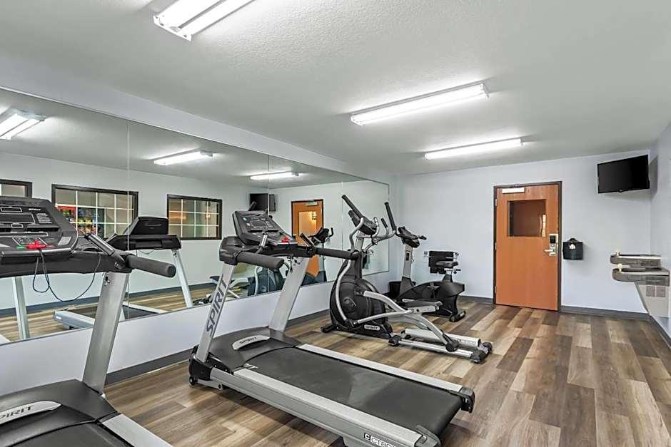 Suburban Studios Clarksville-Louisville North